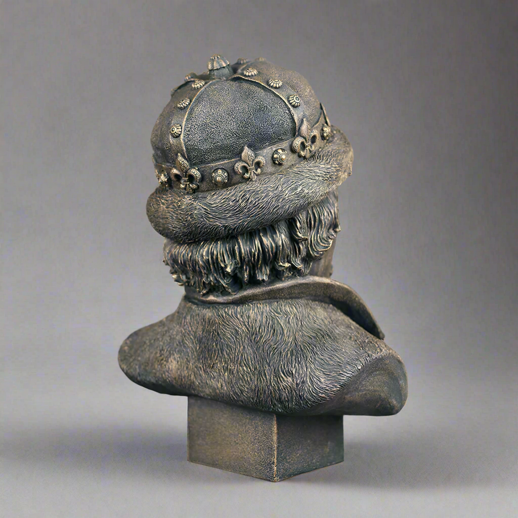 King James - Sculpture